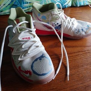 Nike Kyrie Boys Basketball Bandulu Street Couture